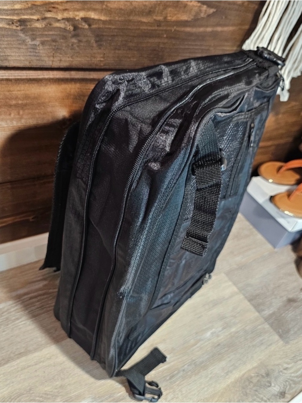 Calpak Ransom 18" Expandable Laptop Messenger Bag Black Travel Business NWT - Picture 9 of 9